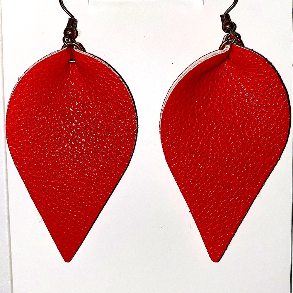 Red Women Lady Leaf Leather Earrings Jewelry